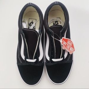 ❌SOLD❌ brand new black old skool vans